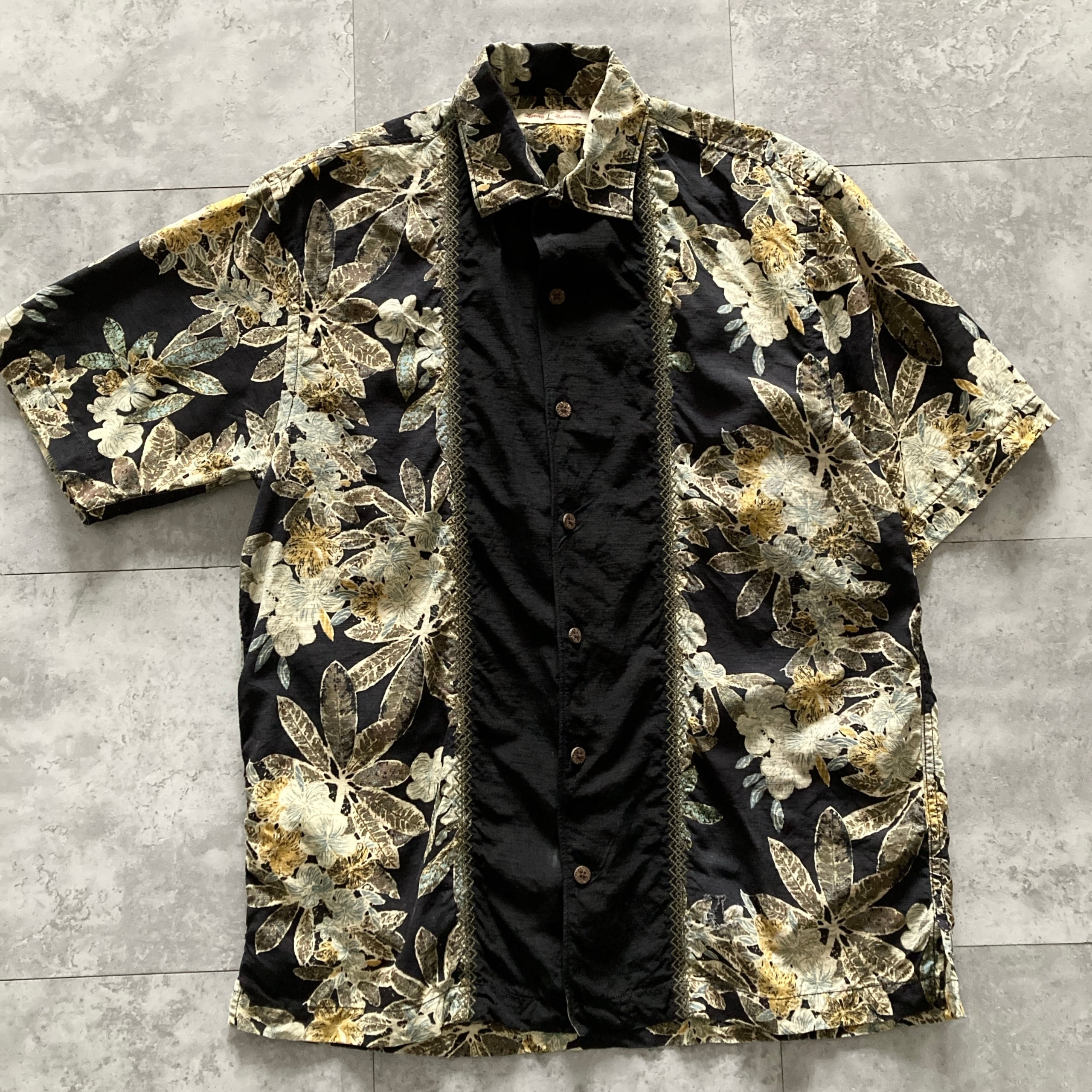 Tommy Bahama トミーバハマ 表記S 着用感M シルク100% 総柄 半袖シャツ