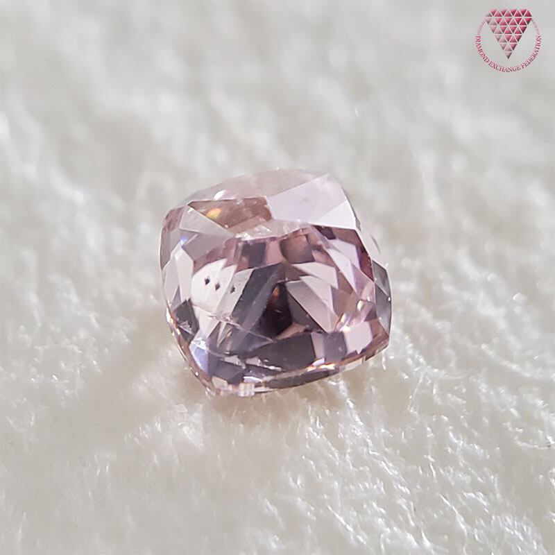 0.126ct  SI-2 FANCY LIGHT PINK PURPLE