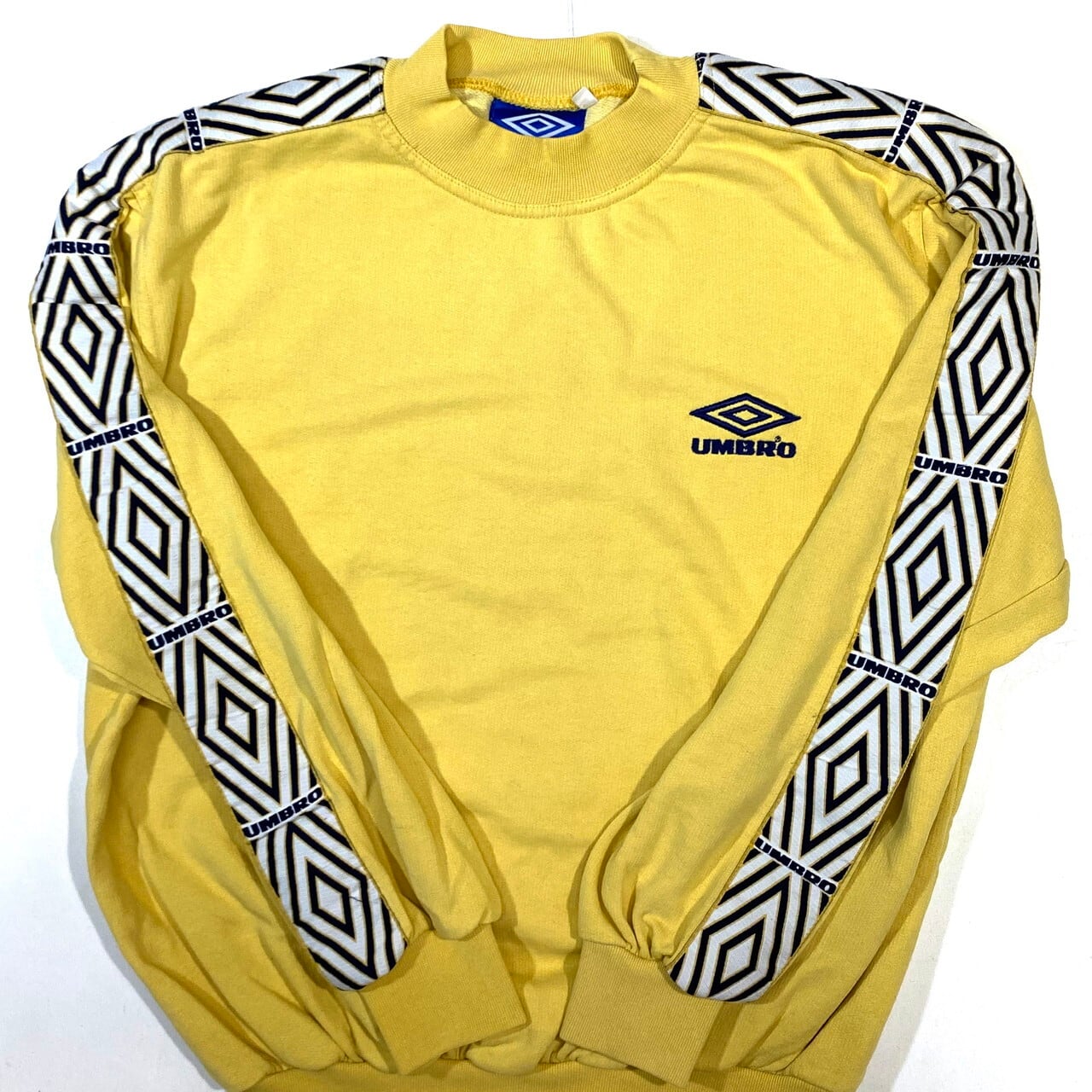 old umbro アンブロ ヴィンテージ パーカー 長袖 テープロゴ 90s