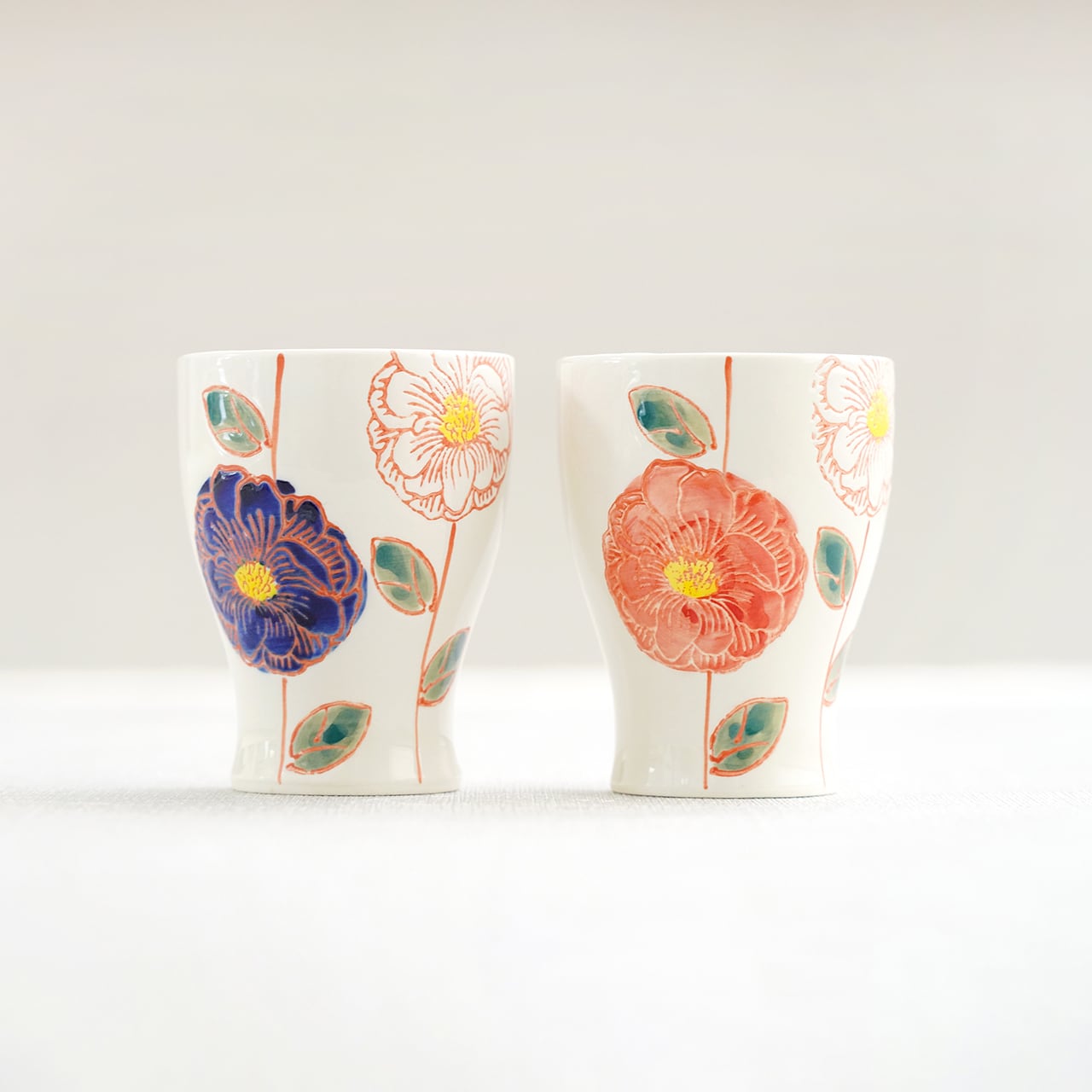 花かざり 反コップ（青・赤） | 菊祥陶器／工房祥sho～ Kikusho