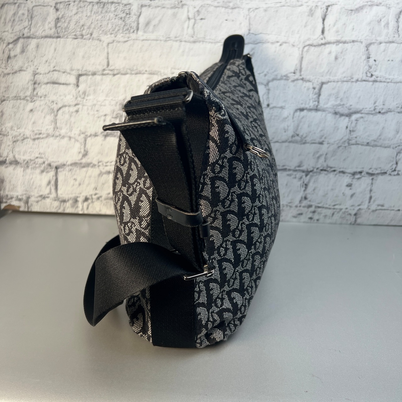 Diorクリスチャンディオールトロッター キャンバス ショルダーバッグ ブラック A-10363