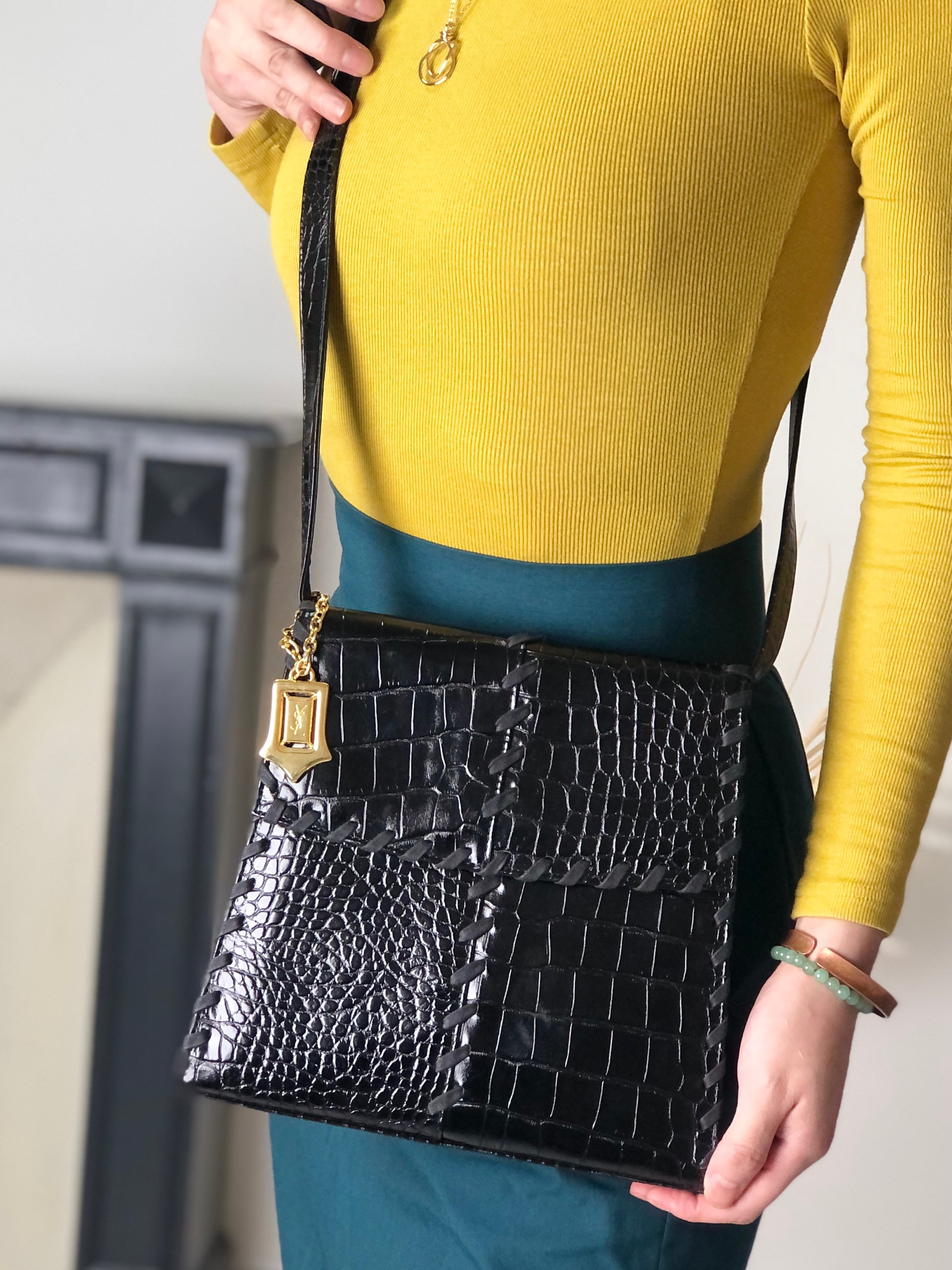 Yves Saint Laurent イヴ・サンローラン ショルダーバッグ ブラック YSL チャーム レザー クロコ型押し ミニバッグ vintage ヴィンテージ オールド p7s3ib