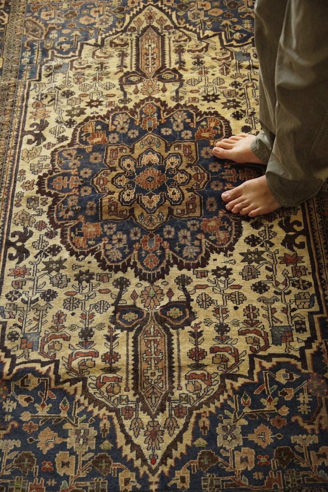 1076 -Vintage Baluch rug