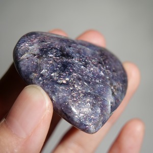 アイオライト / ハート 握り石