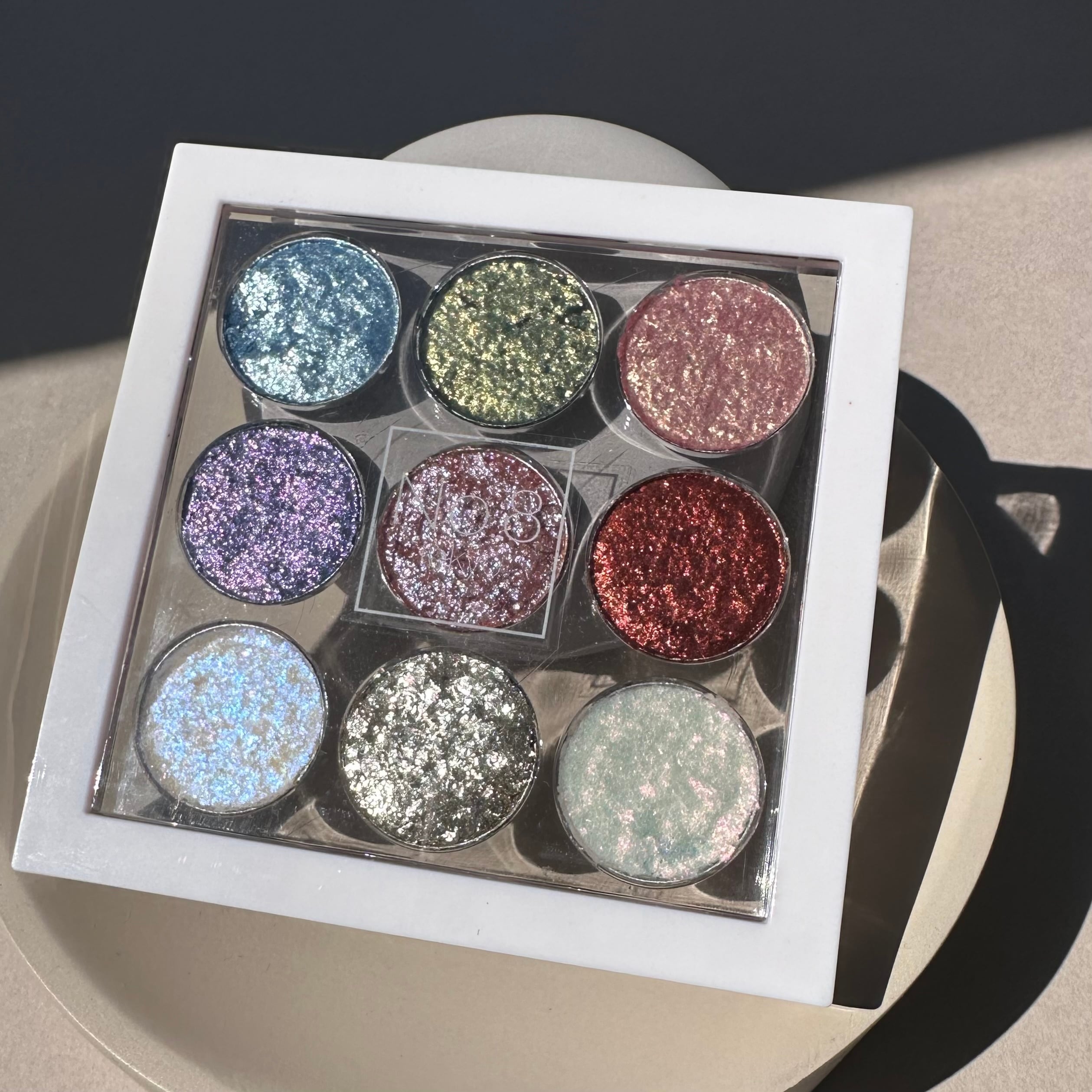 【限定品・マルチパレット】メテオリット パールダストパレット メテオリットパールダストパレット(ゲラン)の通販・口コミ | 化粧品