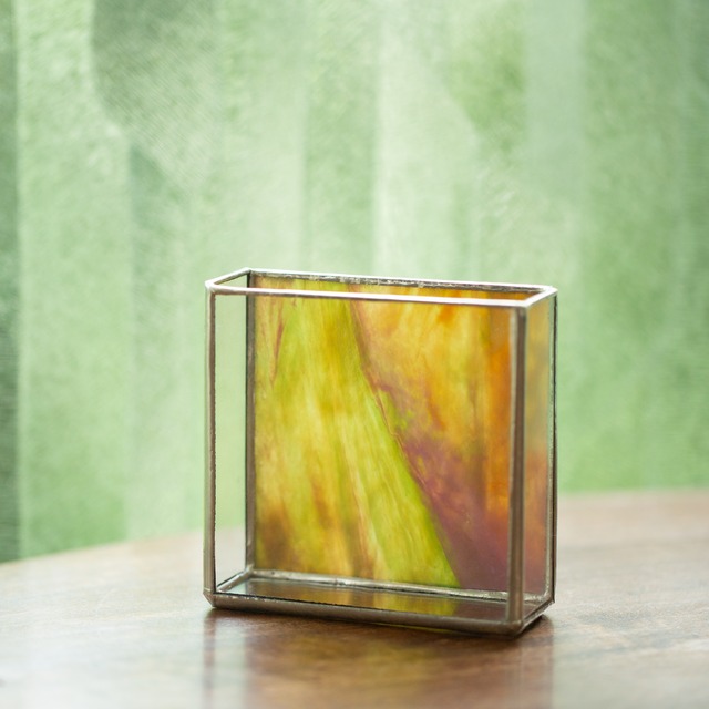 STAINED GLASS VASE - square green -