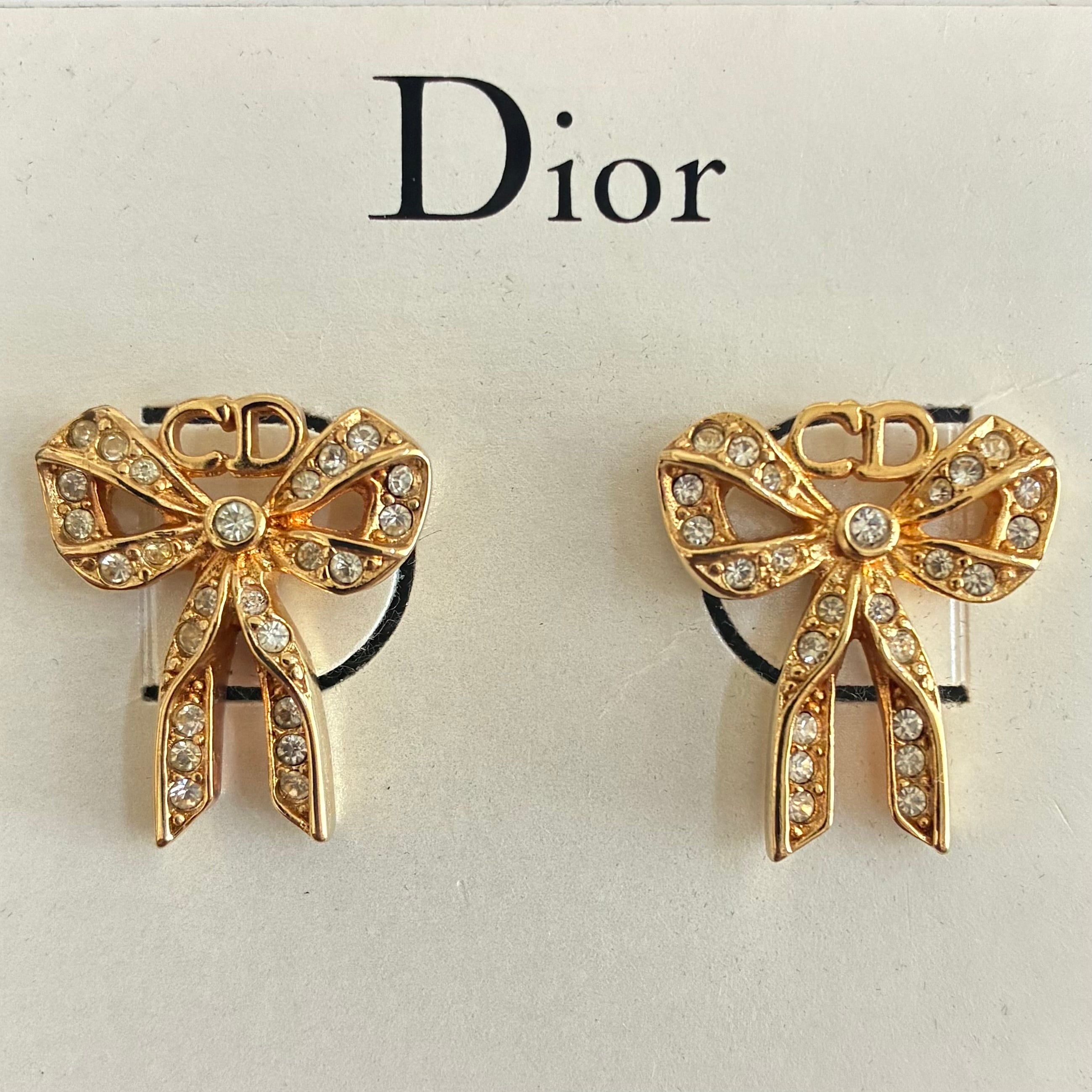 ✨美品✨♡ Dior ♡ Vintage ♡ Ribbon Pierce ✨美品✨Christian Dior Vintage ♡ Ribbon Pierce | OKAKURA Vintage…shop