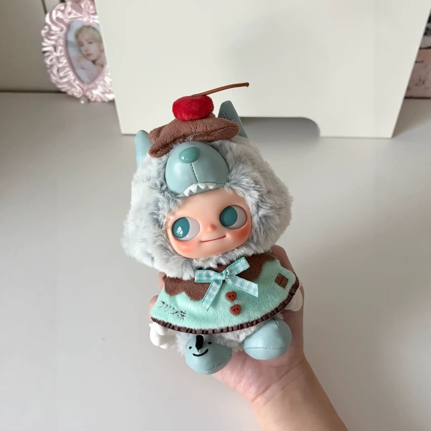 【激レア】汎用うさぎ チョコミントカラー ぬいぐるみストラップ ZSIGA用 かわいい ケーキ ミントチョコケープ+さくらんぼ帽子