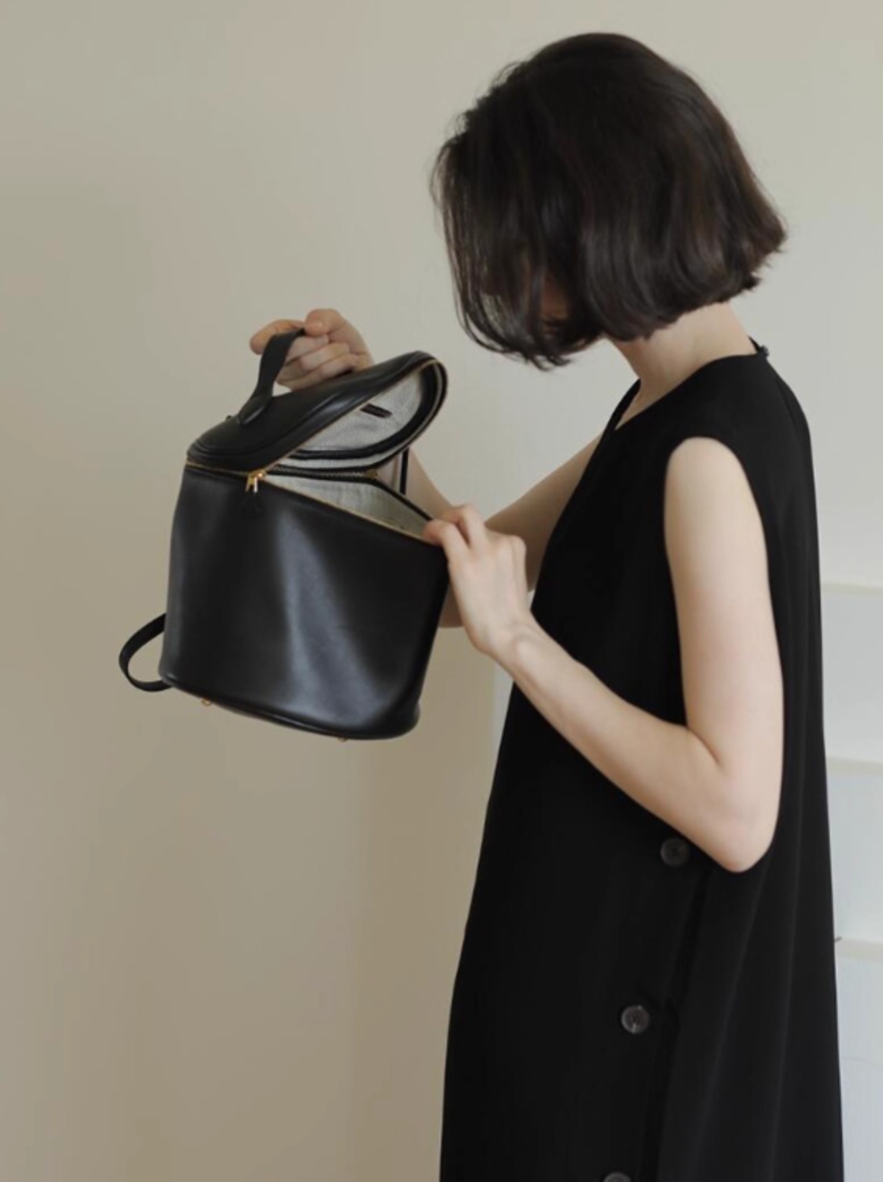円筒形ハンドバッグ
