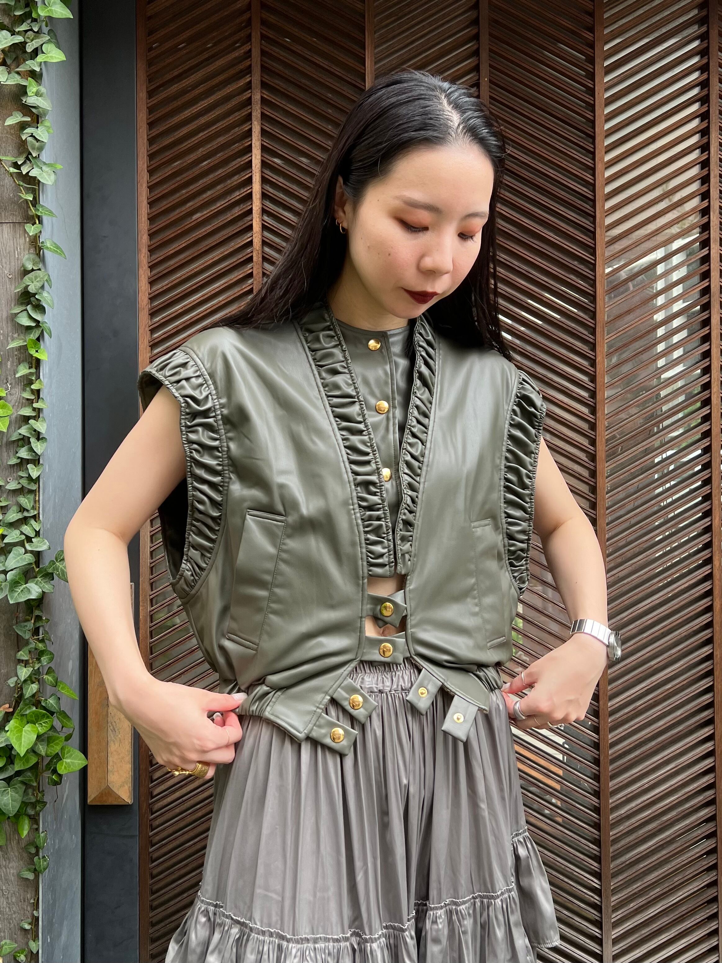 【23AW再入荷】 FUNIE TANAKA フミエタナカ / GATHER VEST | TRENTオンラインショップ　(福岡市セレクトショップ)  powered by BASE