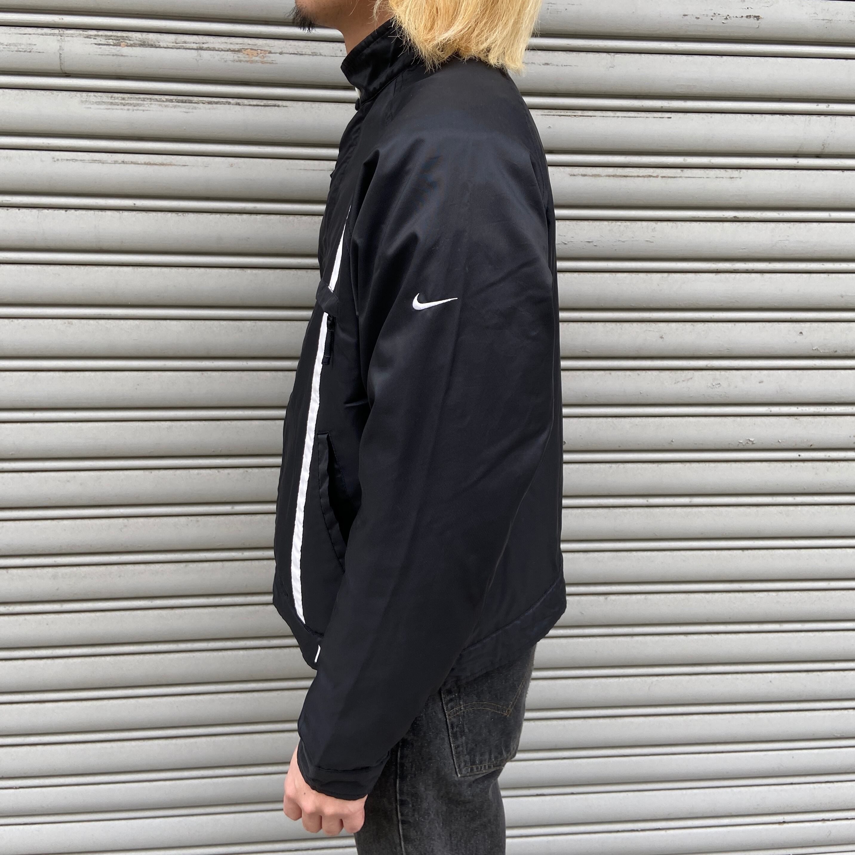 90s NIKE ナイロン ブルゾン 短丈 y2k ブラック 90s ナイキ ナイロンジャケット 短丈 黒 S-M相当 スウォッシュロゴ