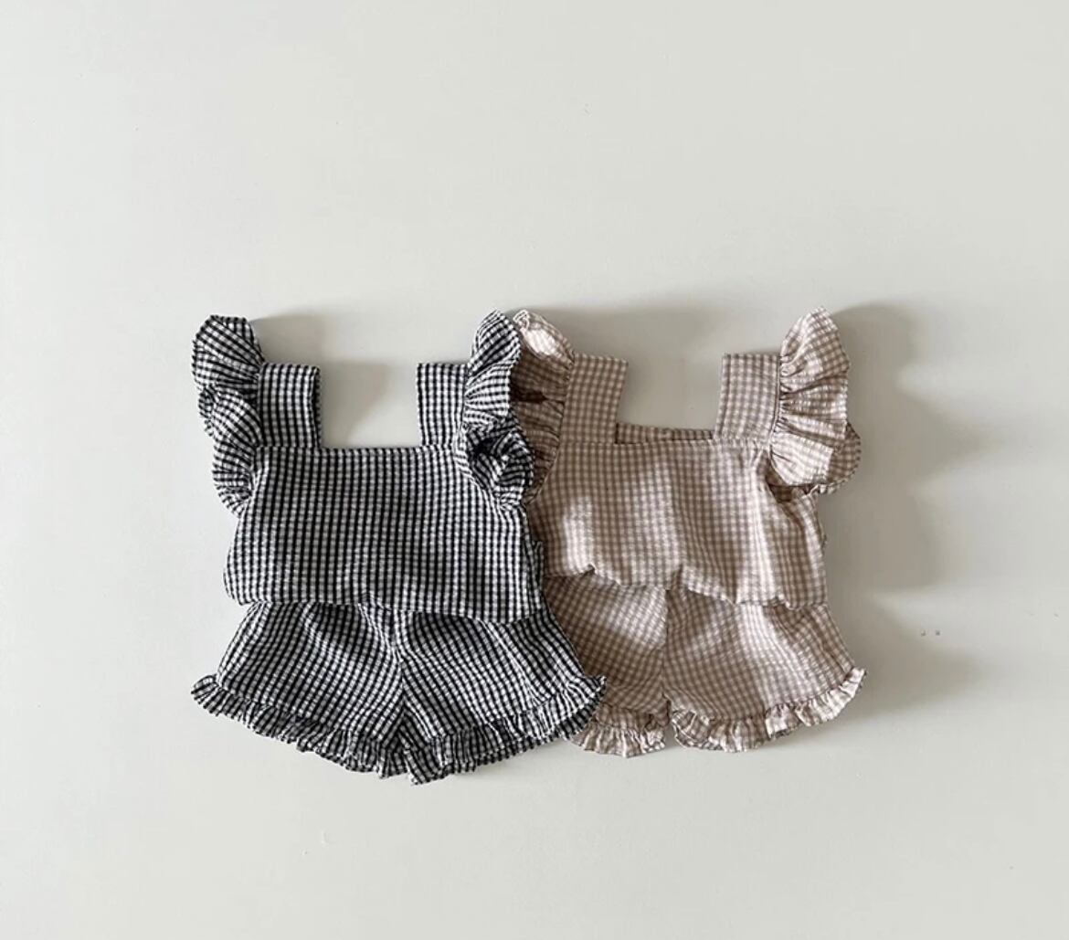 ギンガムチェック フリルシャツ&ショートパンツ