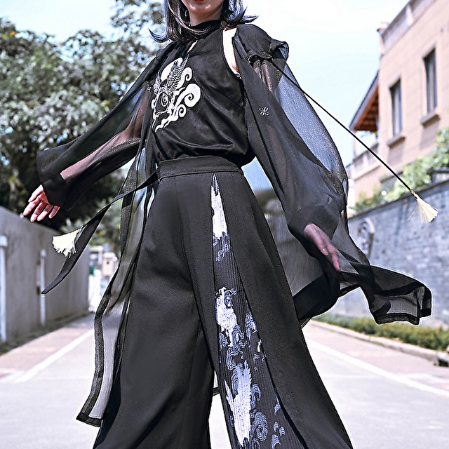 天使と悪魔 古怪舎 サブカル服 レースシャツ シアー 透け感 フード付き タッセル 花柄メタルボタン 病み可愛い Darkness ストリート系 地雷服 原宿 サブカル サブカル 中華服 チャイナ服 控えめ 普段使い 天使と悪魔 サブカル系ファッション Seasonz