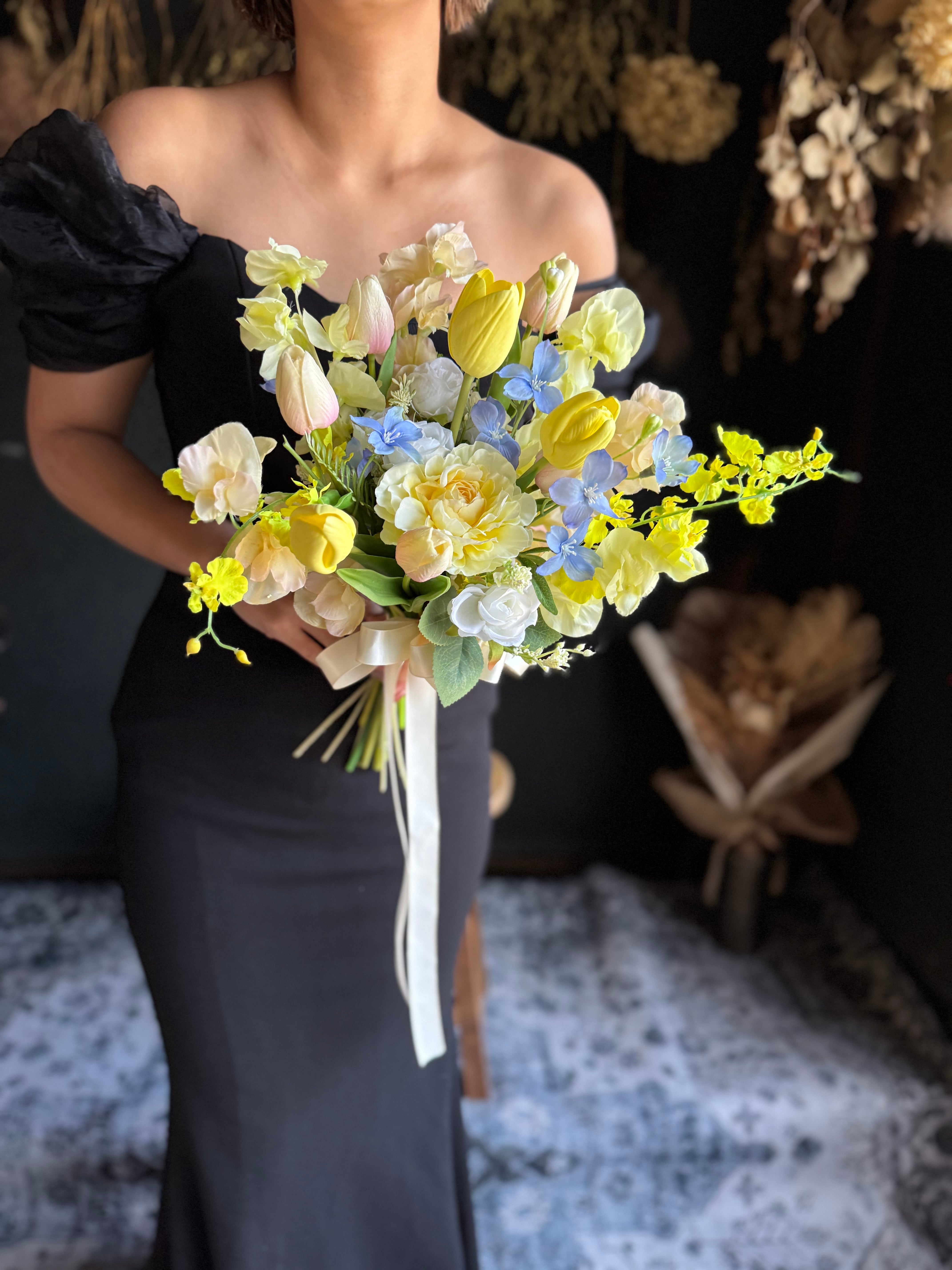 イエロー　ブルー　チューリップ　ウェディングブーケ　造花　結婚式 黄色チューリップ×ブルークラッチブーケ☆ | houkiboshi