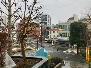 雨の代官山通り