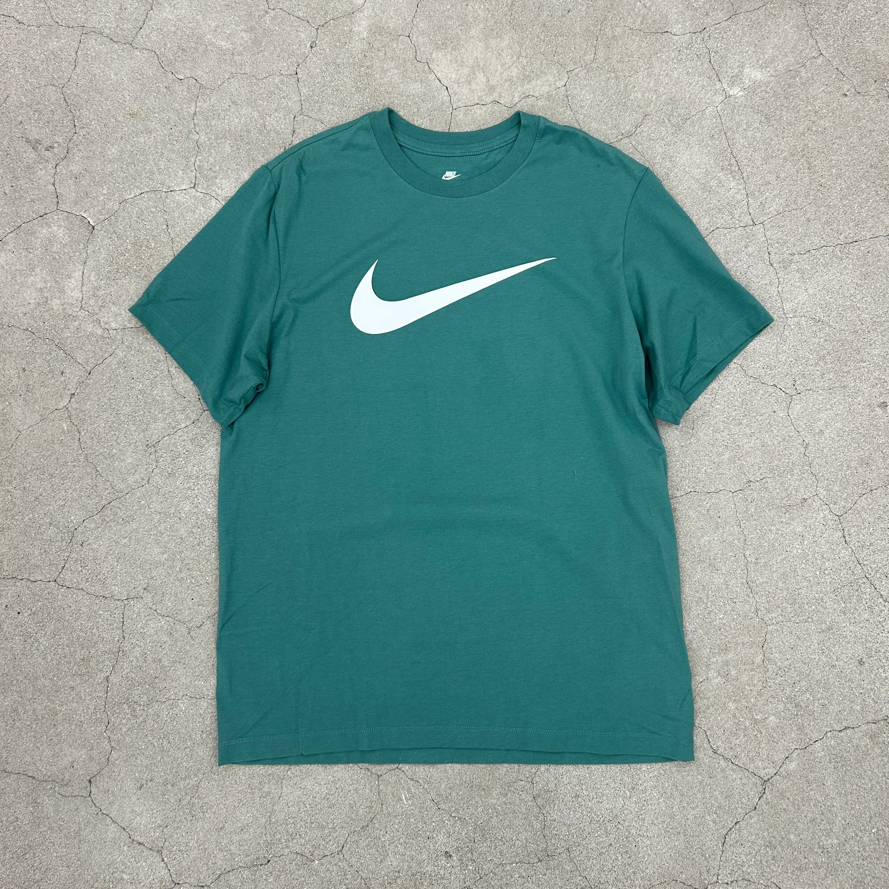 【NIKE ハワイ】スウォッシュロゴ Tシャツ