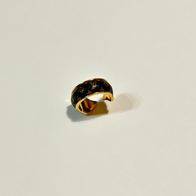 Louis Vuitton Monogram Sweet Dreams Ring