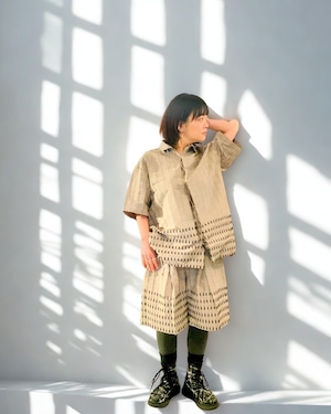 ブロックパターン シャツ ベージュ