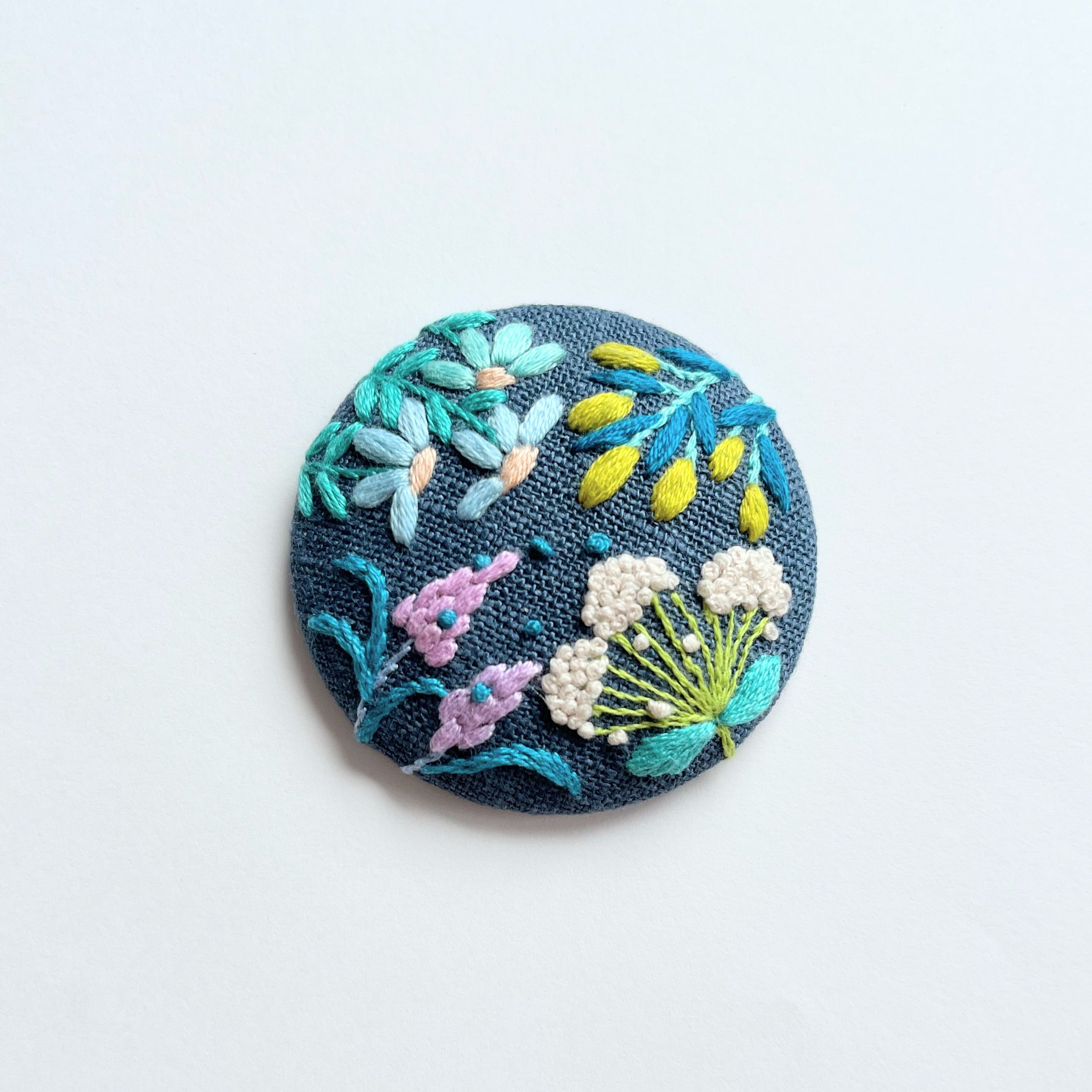 草花の刺繍ブローチ【botanical】#182 | j.couture