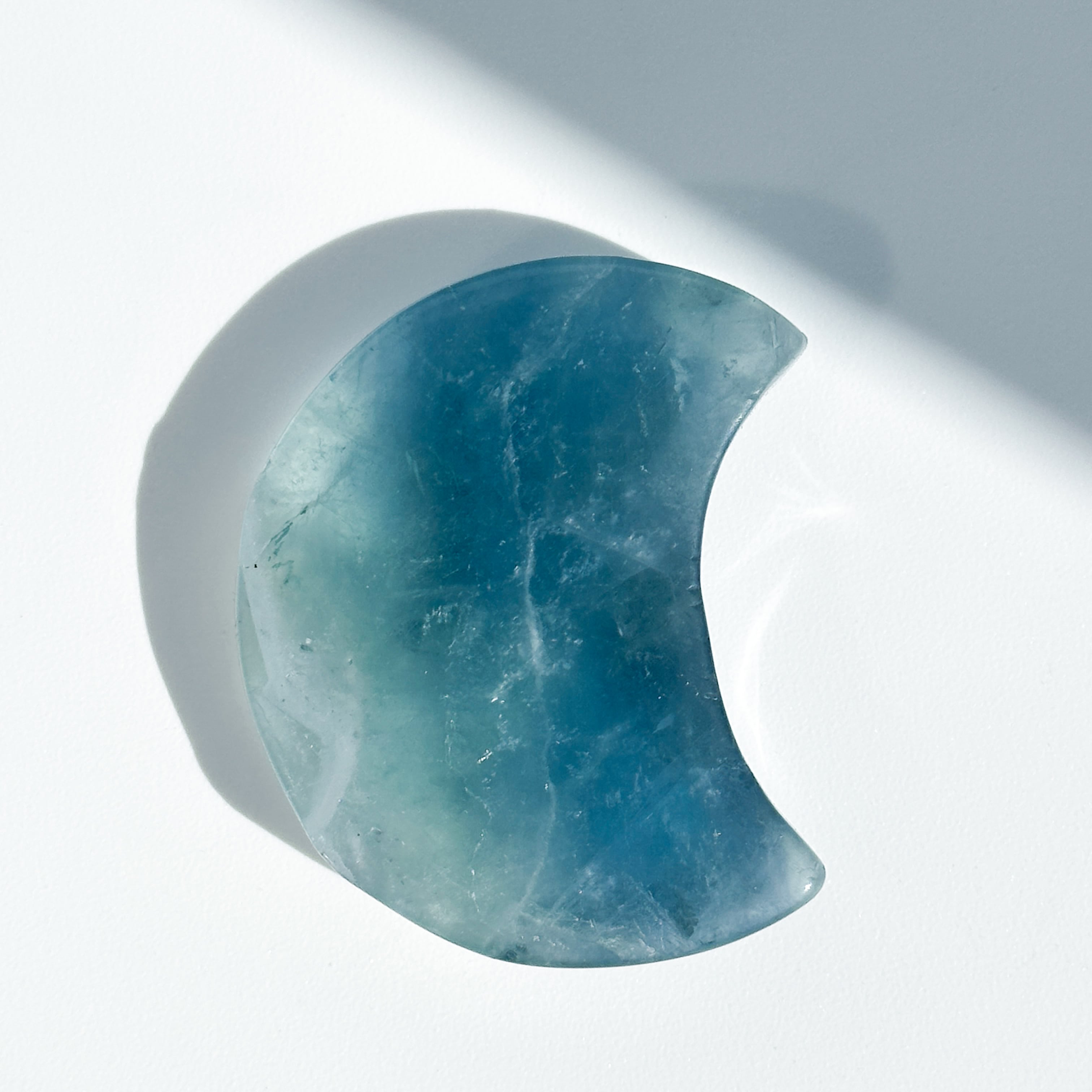 ブルーフローライト 三日月06◇ Fluorite ◇天然石・鉱物・パワーストーン