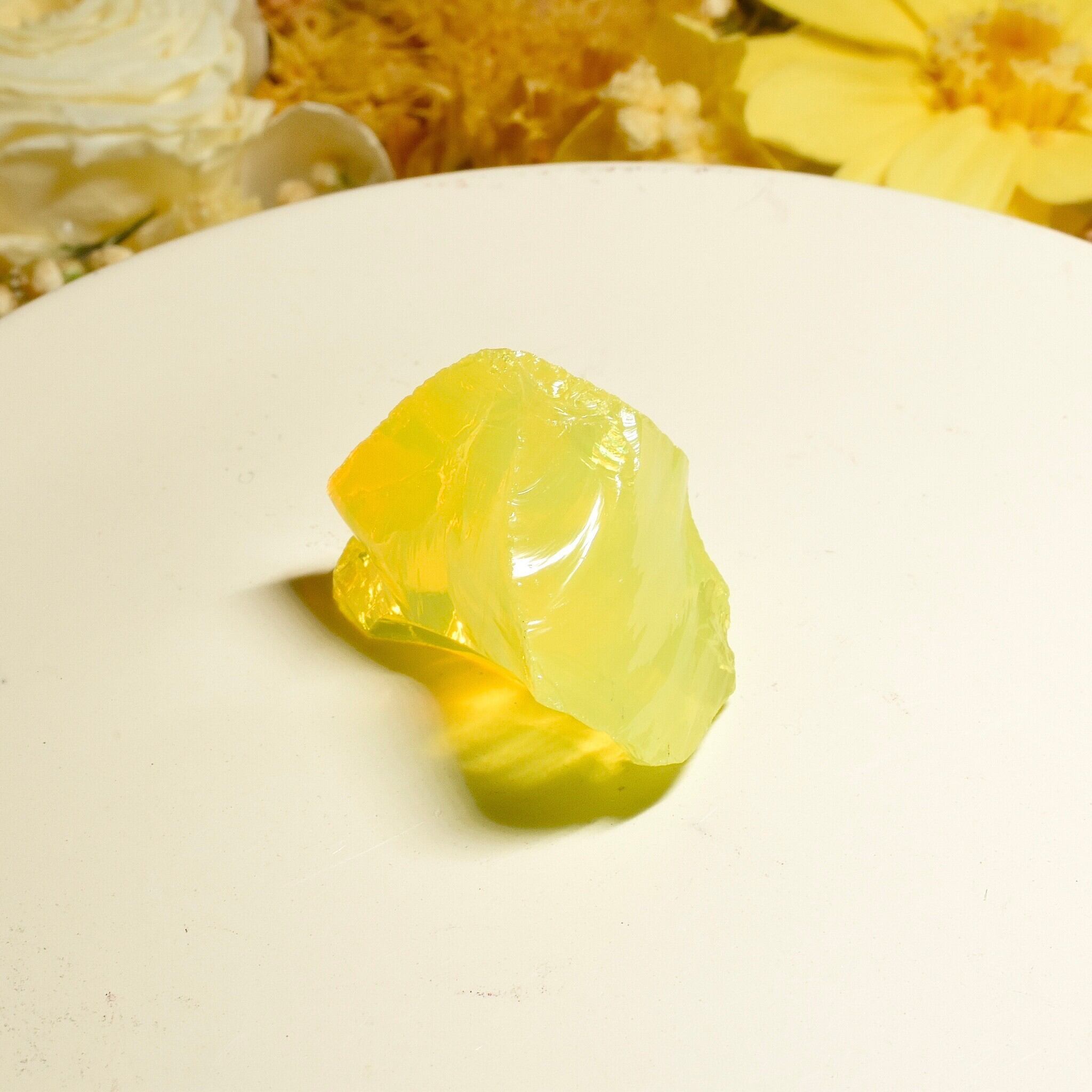 インドネシア産アンダラクリスタル原石 ミルキーイエロー D