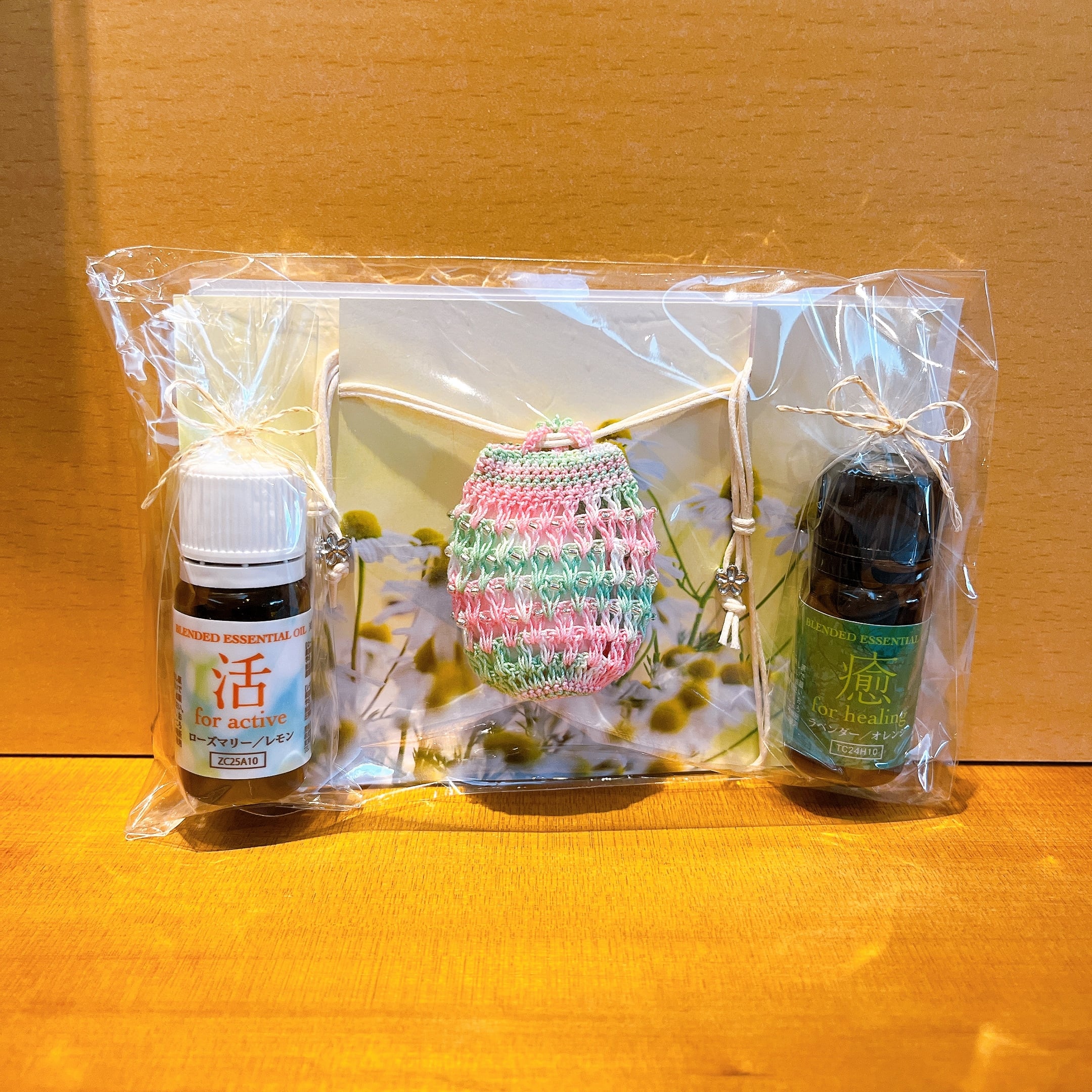ギフトセット】アロマペンダント＆エッセンシャルオイル2種類