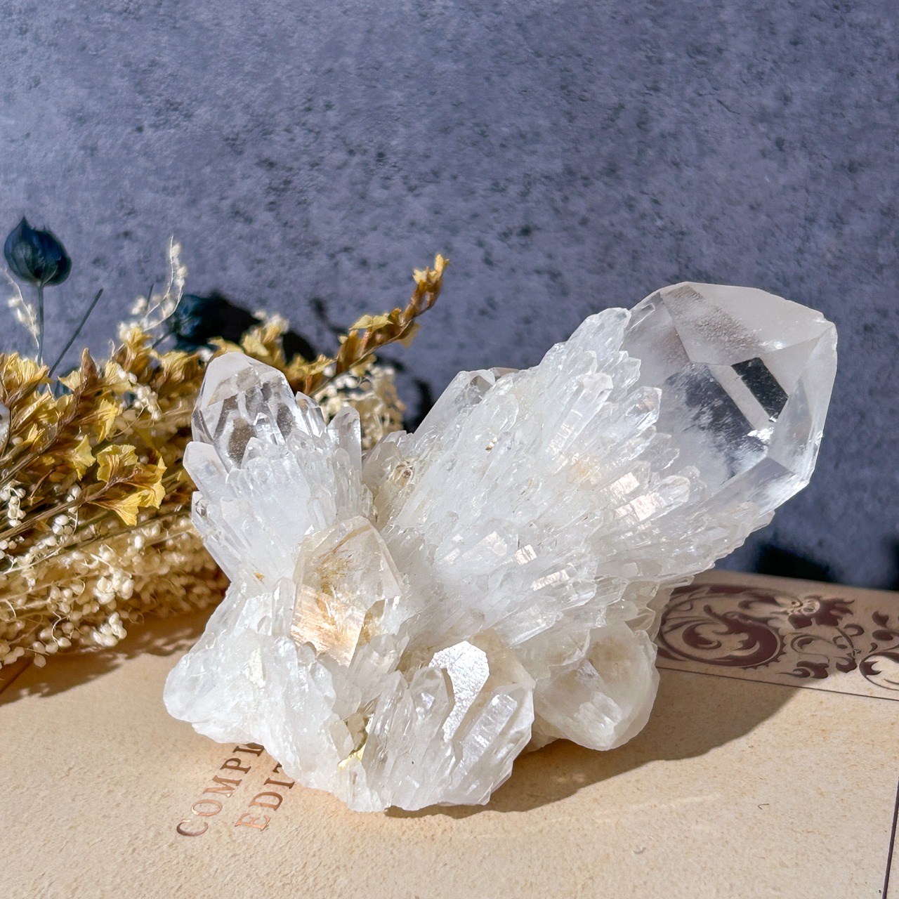 マダガスカル産 キャンドルクォーツ・パイナップルクォーツ クラスター