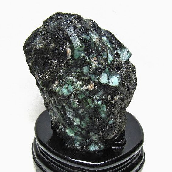 1.4Kg エメラルド 原石 台座付属 一点物 181-4683