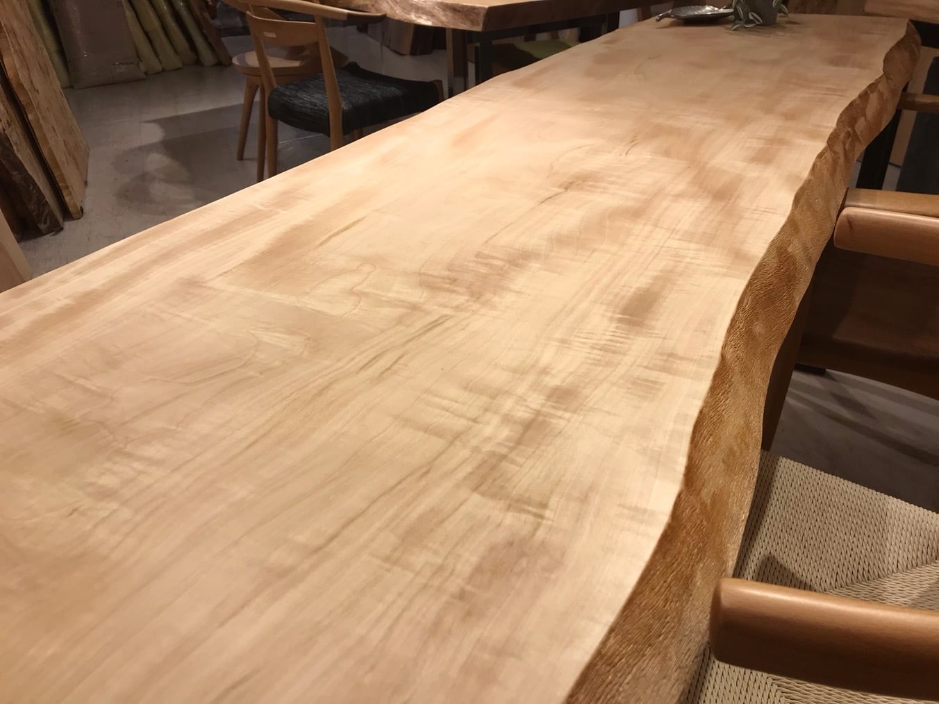 白栃（トチ）_1800×500×50_横浜店_テーブル天板/一枚板 261133-1 t001