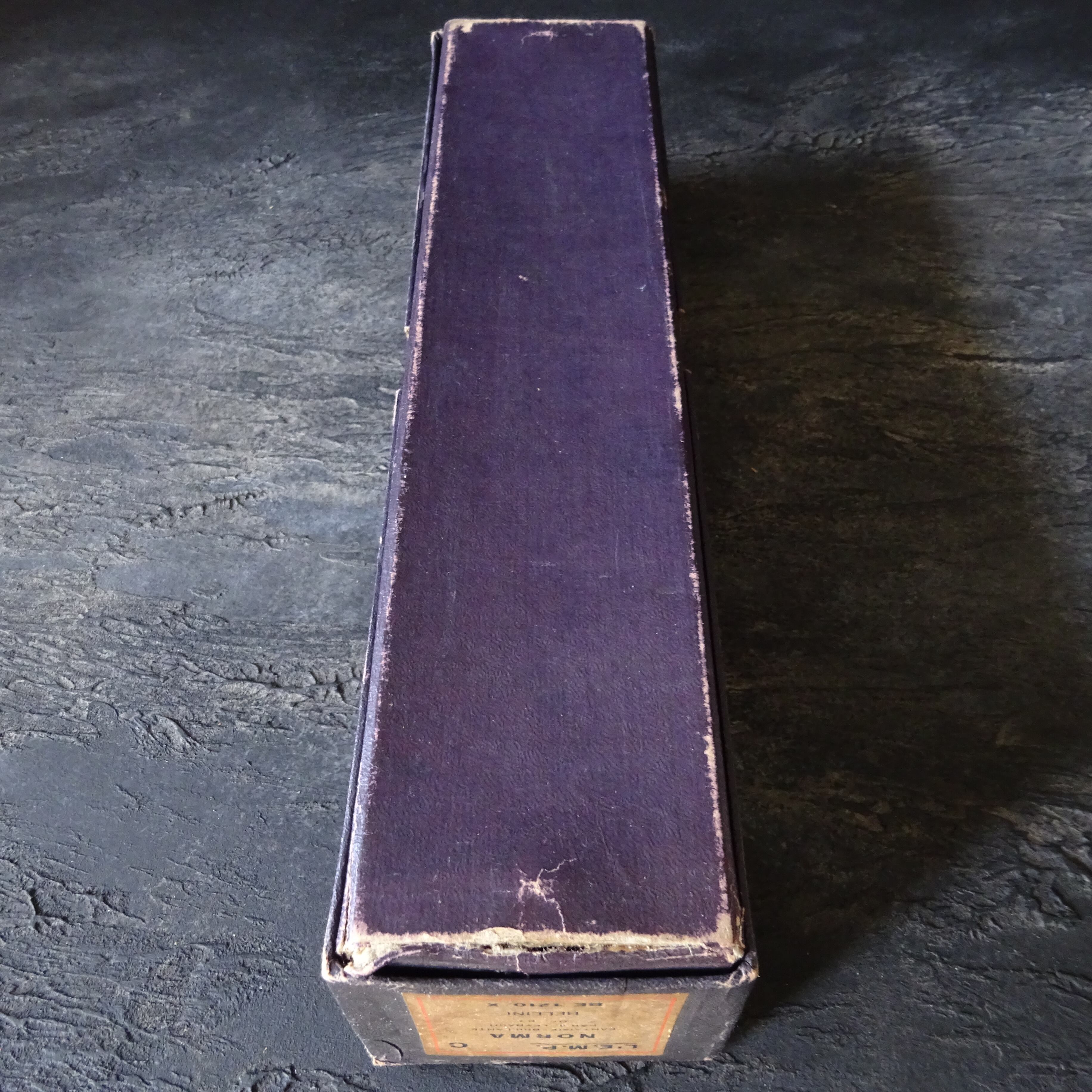 Ancien rouleau perforé pour piano mécanique    (C)