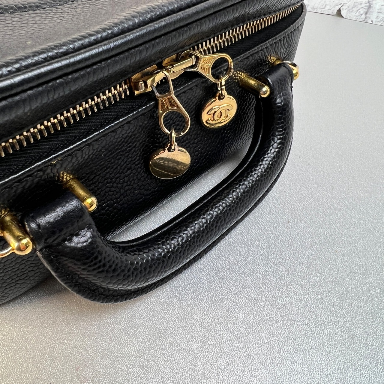 【最終処分SALE】CHANEL シャネル ココマーク ２ＷＡＹバニティバッグ  キャビアスキン ショルダーバッグ ブラック A-11953