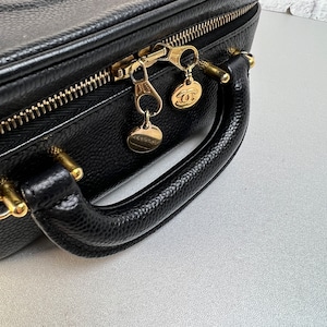 【最終処分SALE】CHANEL シャネル ココマーク ２ＷＡＹバニティバッグ  キャビアスキン ショルダーバッグ ブラック A-11953