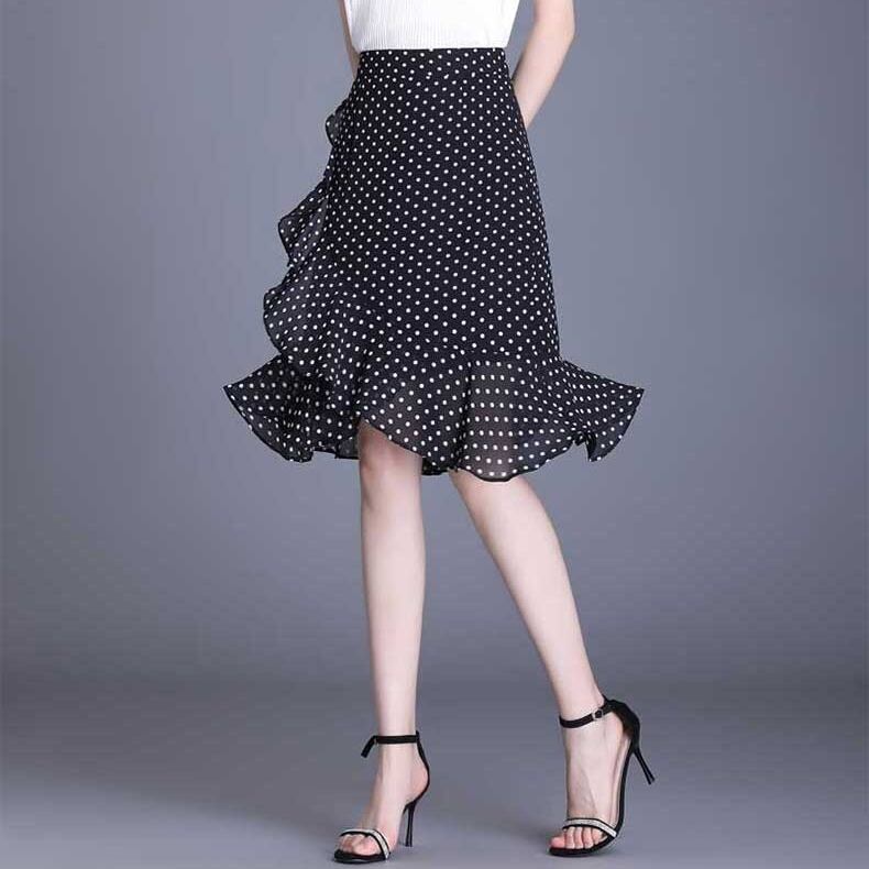 スカート レディース フレアスカート S M L XL 2XL 3XL 4XL 大きいサイズ 膝丈 ひざ丈 フリルヘム 細身 Aライン ドット 花柄 プリント ハイウエスト 大人可愛い 綺麗 大人 上品 お洒落 かっこいい 大人女子 送料無料 キュート ガーリー モード系 セクシー エレガント シンプル 美しい 高級感 秋 冬 10代 20代 30代 40代 オフィス ビジネス OL デート お出かけ 女子会 休日 イベント 旅行 韓国 韓国風 ファッション 体型カバー 流行 細見え ブラック ネイビー
