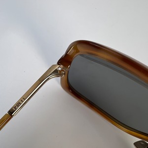 【最終処分SALE】FENDI フェンディ サングラス ブラウン A-8753