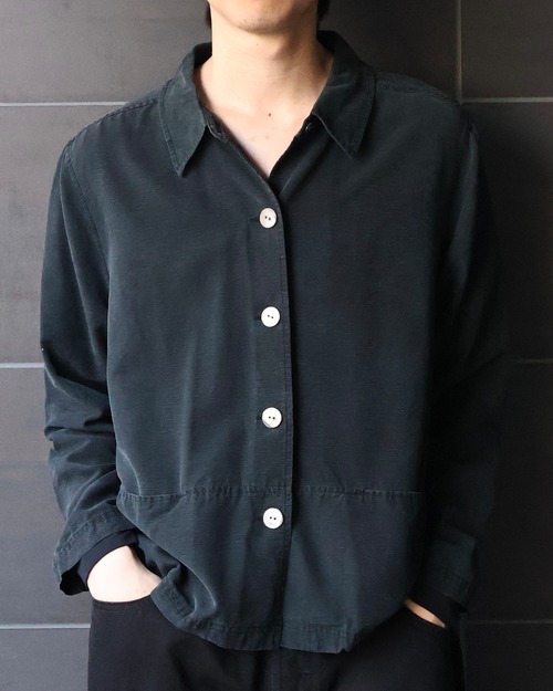 box silhouette silk shirt jacket