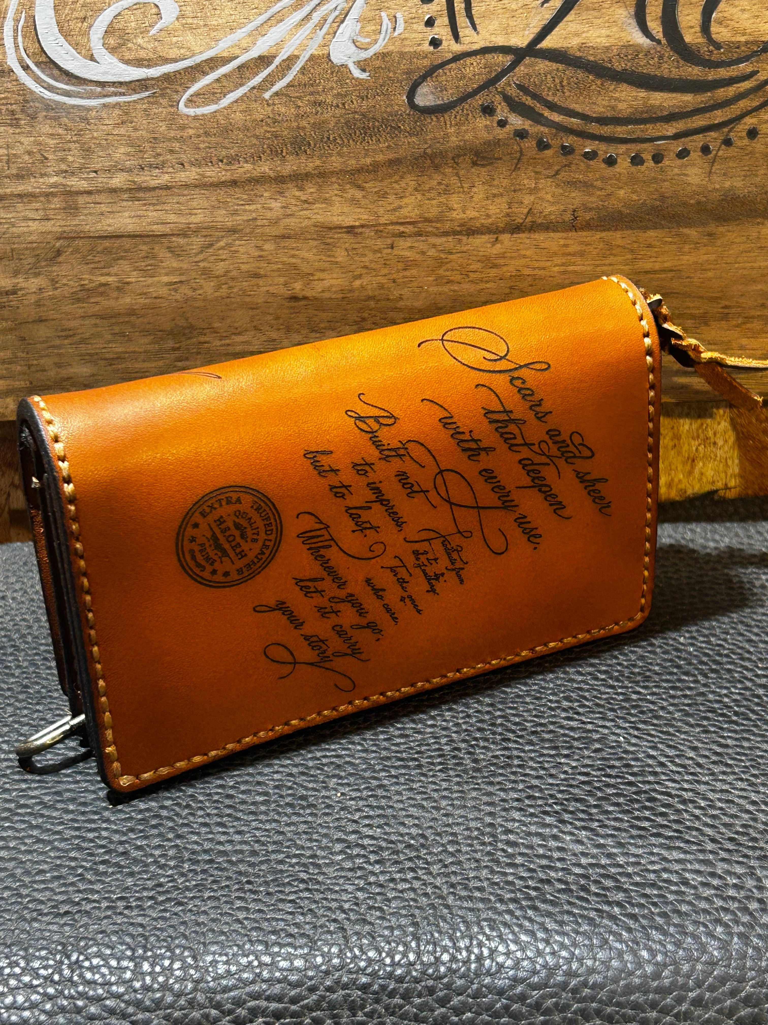 ZERO CRAFT ミドルトラッカーウォレット “Antique Camel Lettering