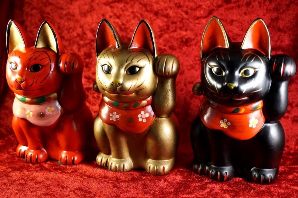 招き猫3体おまけ付き 招き猫3体おまけ付き