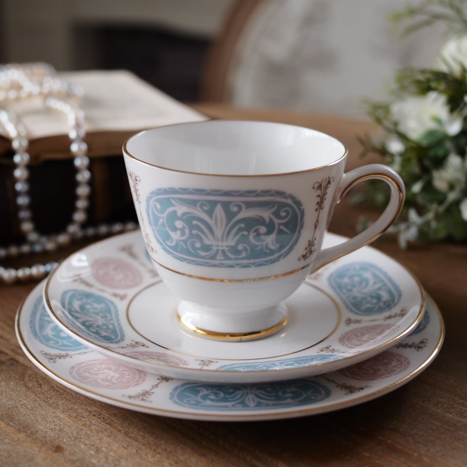 カップ＆ソーサー／トリオ | antique FEELPORT アンティーク食器の専門店