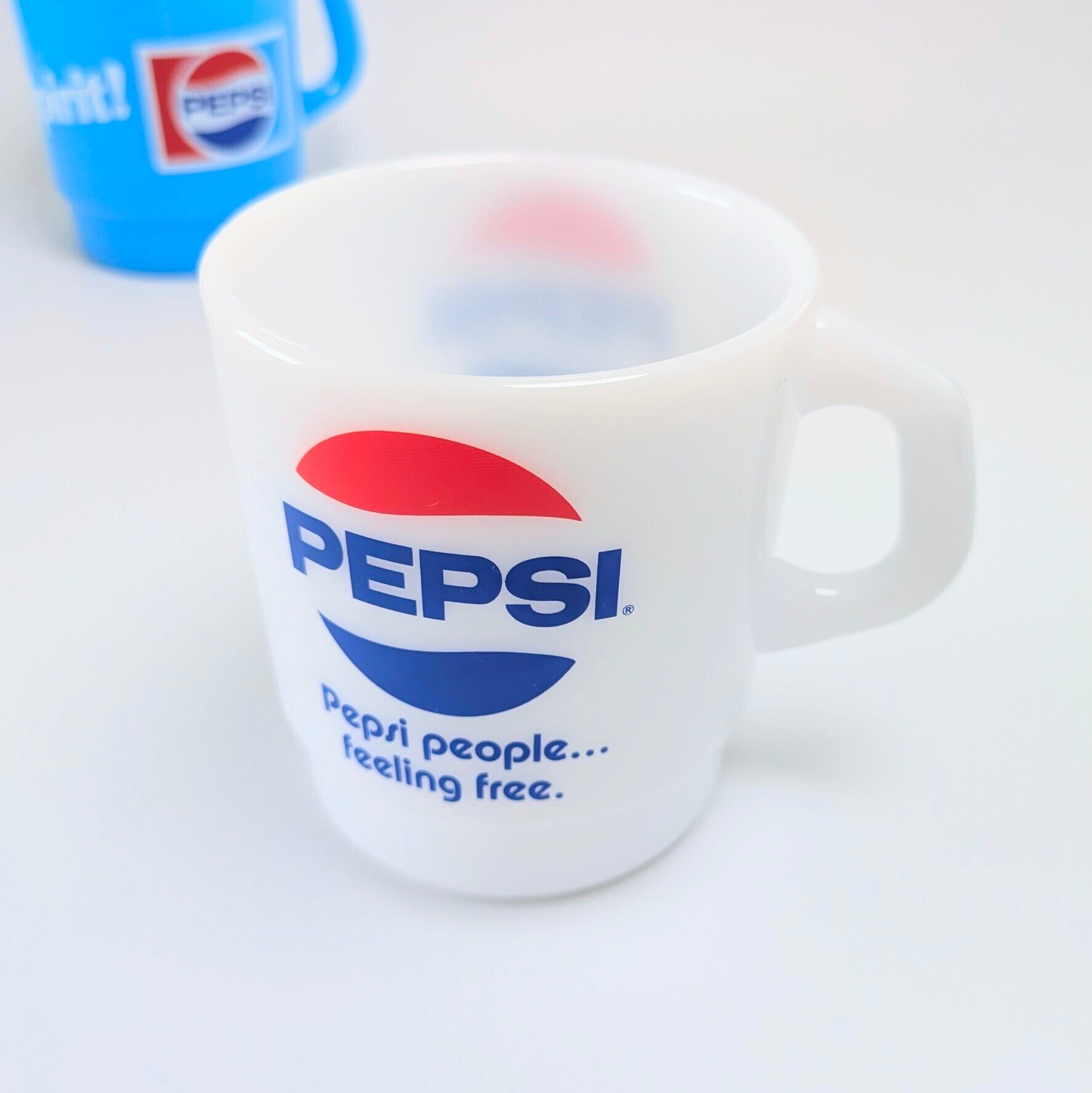 ♧【 STACKING MUG / スタッキングマグ   積み重ねられるマグ  】 PEPSI（ペプシ）ミルキーWHITE / プラスティックマグ / ミルキーマグ〚アメリカン雑貨 アメトイ〛