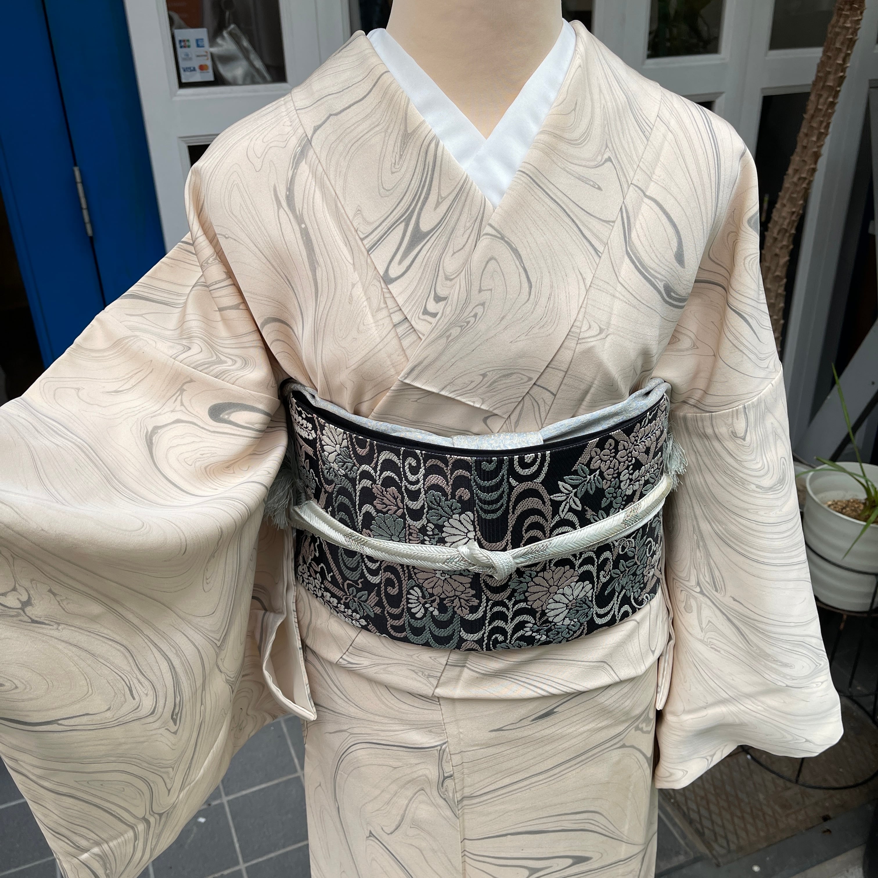 値下げしました 美品 ウール着物 花柄 水色 ピンク 普段着物 吉兆紋様