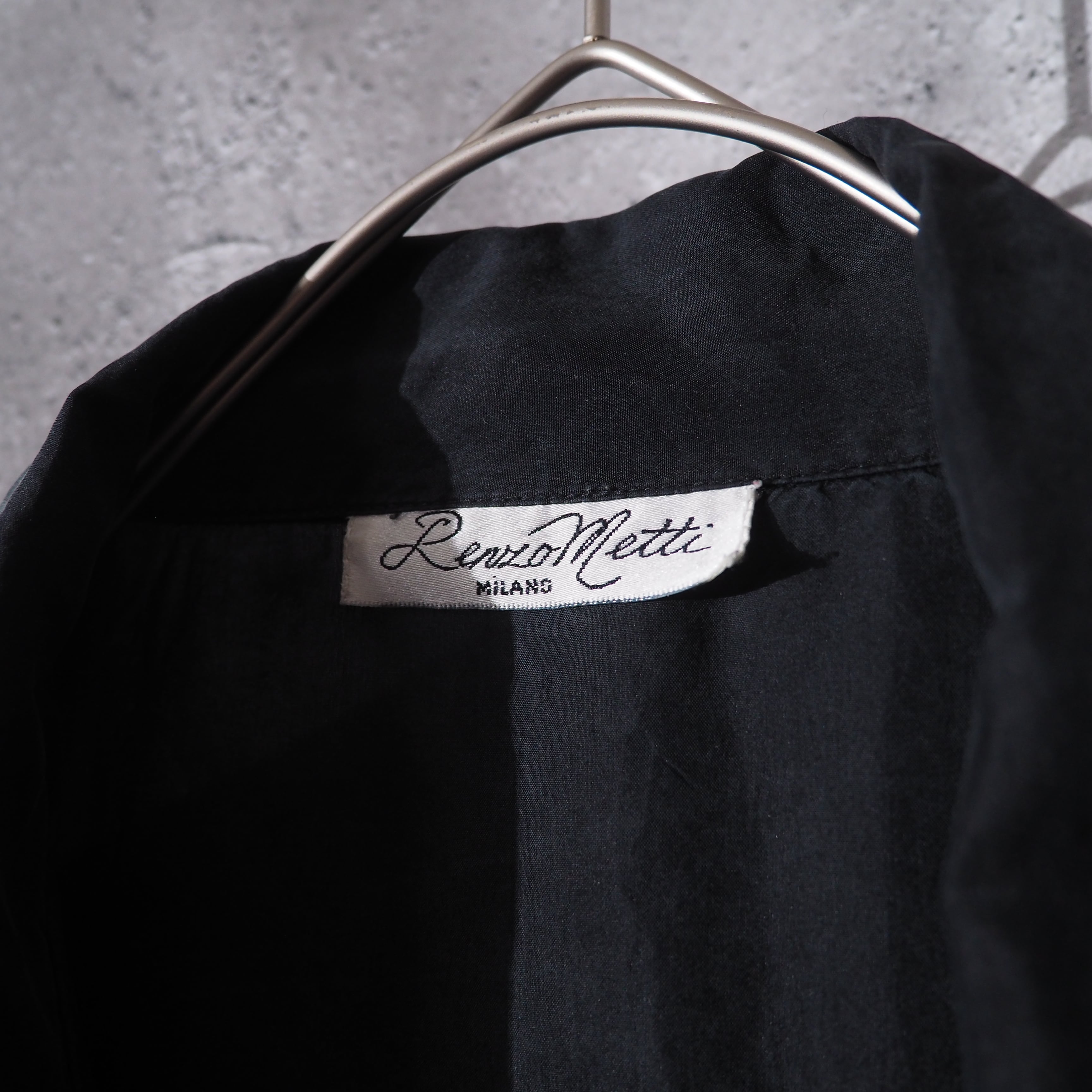 1980s " 墨黒 " Beautiful Black ink color vintage Drape loose silk shirt
