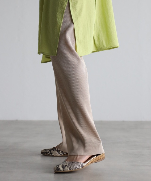 カッティングプリーツパンツ