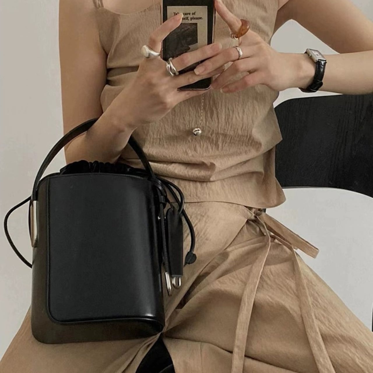 Metal point bucket bag 2way in 2 colors S498