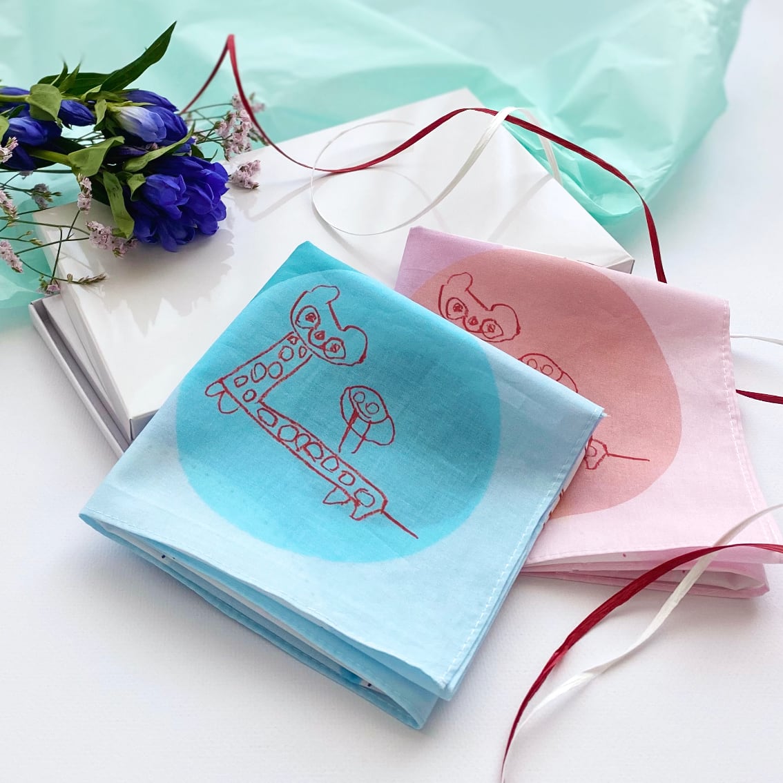ペアハンカチ（2枚セット） | リトルピカソ ｜子どもの絵で作る鞄と雑貨 ｜