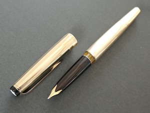 '60s　モンブラン マイスターシュテュック Ｎｏ ８２　MONTBLANC MEISTERSTUCK No 82　（細字）　18K　　　　　02232