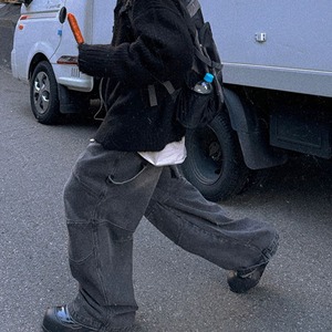 ダークグレーウォッシュワークデニム　1083