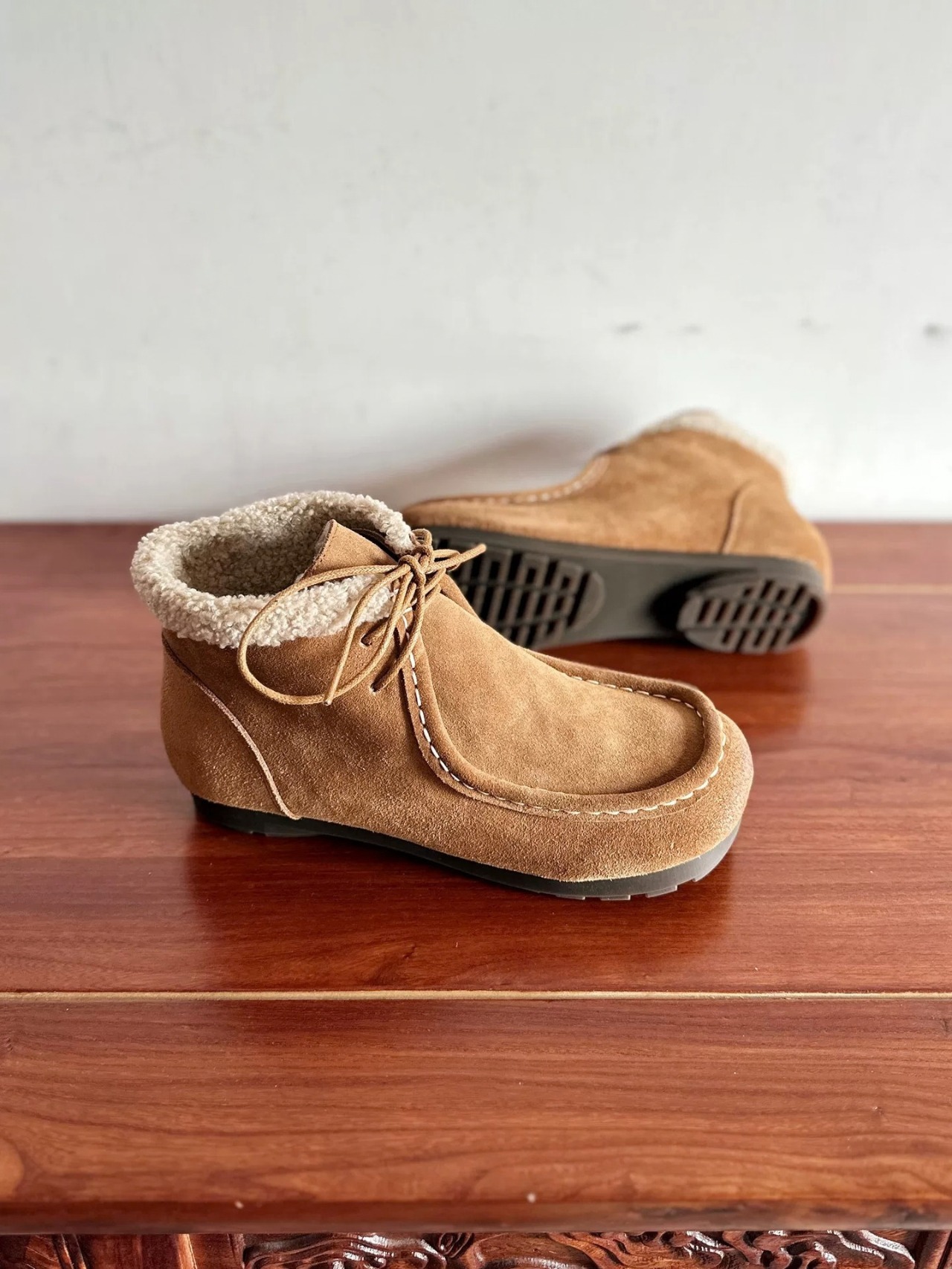 Nordique Leather Lace-Up Boa Boots F0872