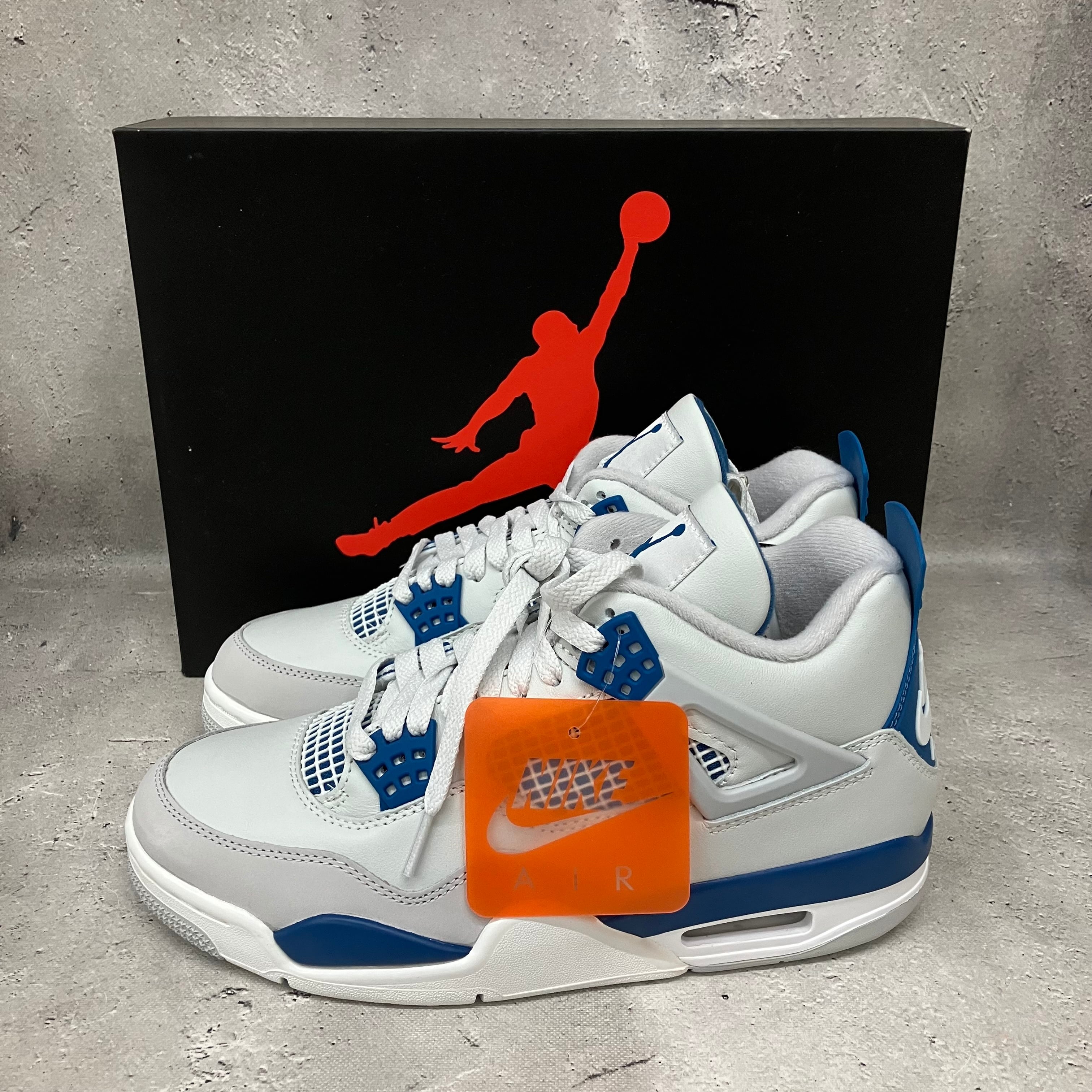 Nike Air Jordan 4 Retro 