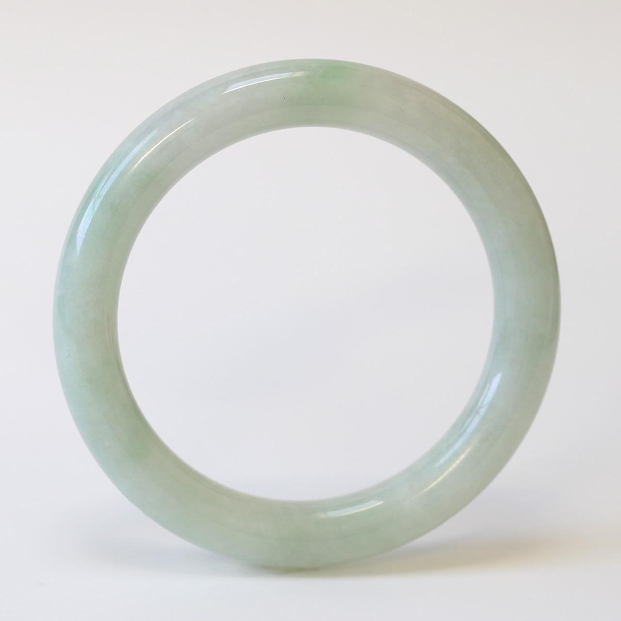 【内径58.5mm】透明感溢れる白のお色味がなんともいえない！ 翡翠 バングル princess/white/gloss　A貨翡翠 jd_bg1095