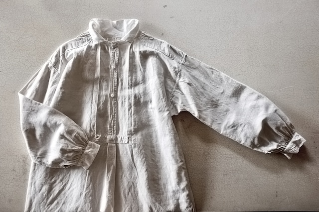 1900s フランス 清貧の画家へ  手織りリネンによるグランパシャツ アンティーク